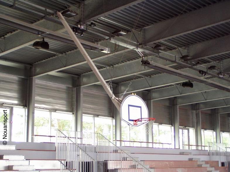 Panier de Basket en Acier 3,05 de Hauteur - Metalu Plast