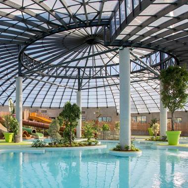 Abris de piscine de grandes dimensions