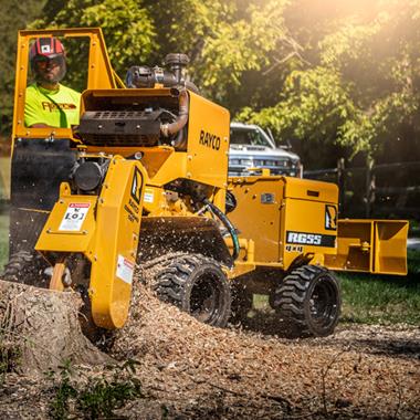 ROGNEUSES AUTOTRACTÉES SUR ROUES