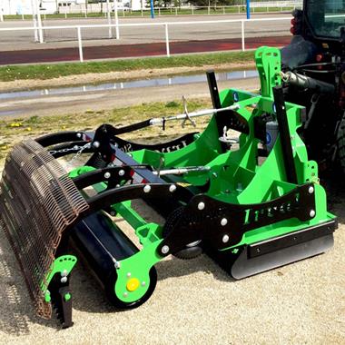 Désherbeur mécanique pour tracteur