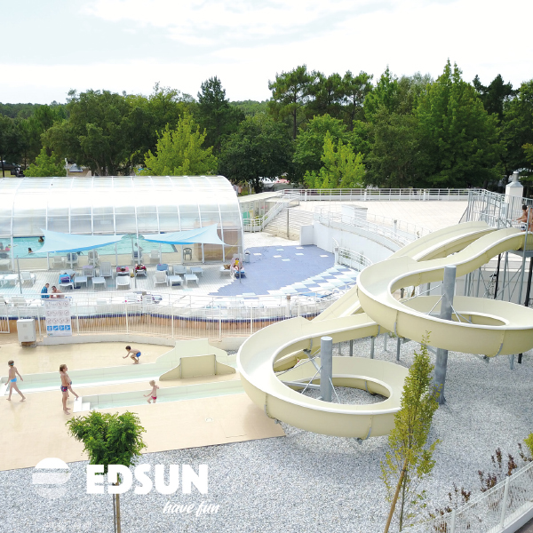Toboggans aquatiques sur mesure - Photo