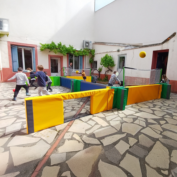 Terrains de sports - Système modulable en mousse d’espaces multisports et multi-terrains, pédagogiques et ludiques pour enfants et seniors - Photo 1