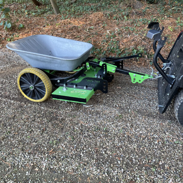 Désherbeur mécanique trainé ou tracté
