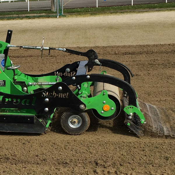 Désherbeur mécanique pour tracteur