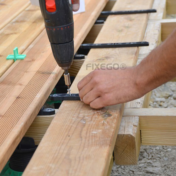 Système de fixation invisible pour terrasse bois