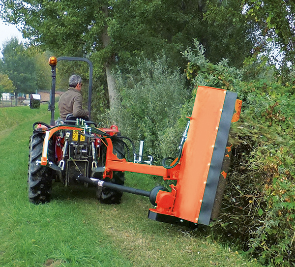 Tondeuses-débroussailleuses, Tondeuses-broyeuses, Epareuses - Tondeuse-broyeuse adaptable sur tracteurs - Photo 1