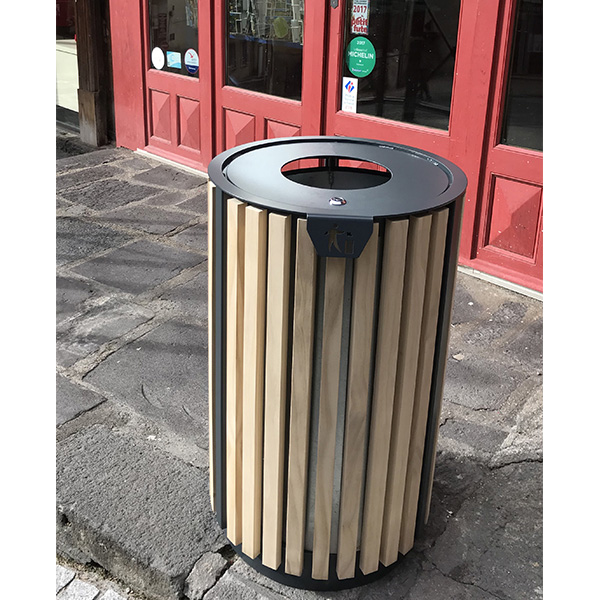 Corbeille de propreté poubelle - Photo