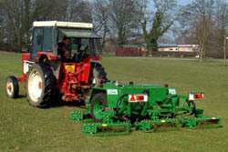 Terrains de sports - Tondeuse adaptable sur tracteurs - Photo 1