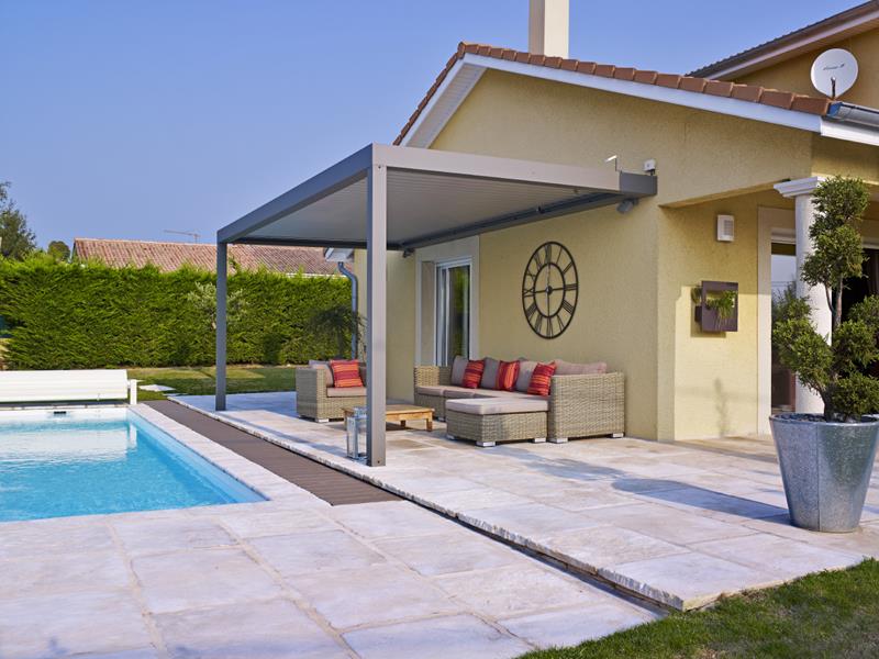 Piscines et spas - Marche et margelle en béton - Photo 1