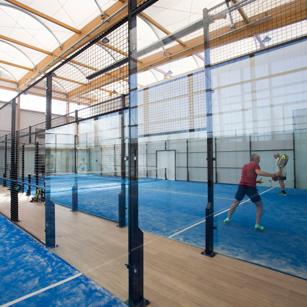 Padel couvert - Photo