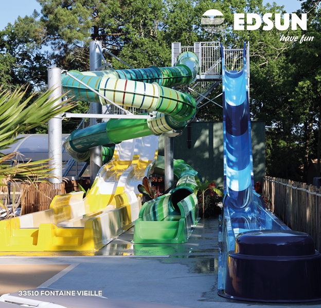 Toboggans aquatiques sur mesure - Photo