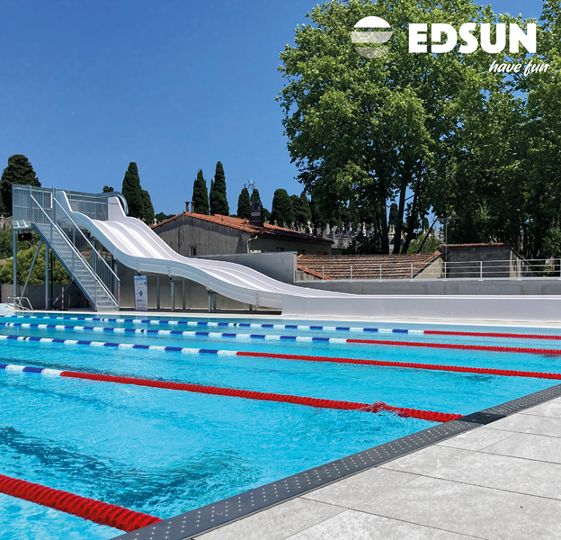 Toboggans aquatiques sur mesure - Photo