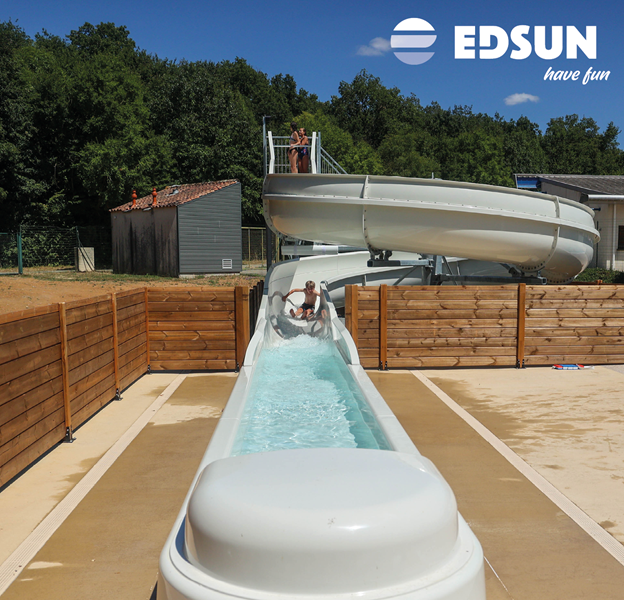 Toboggans aquatiques sur mesure - Photo