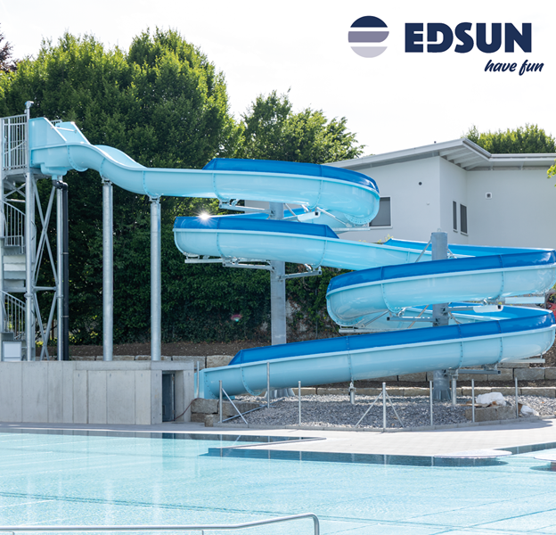 Toboggans aquatiques sur mesure - Photo