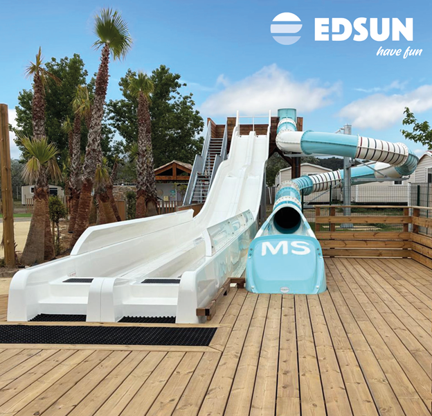Toboggans aquatiques sur mesure - Photo