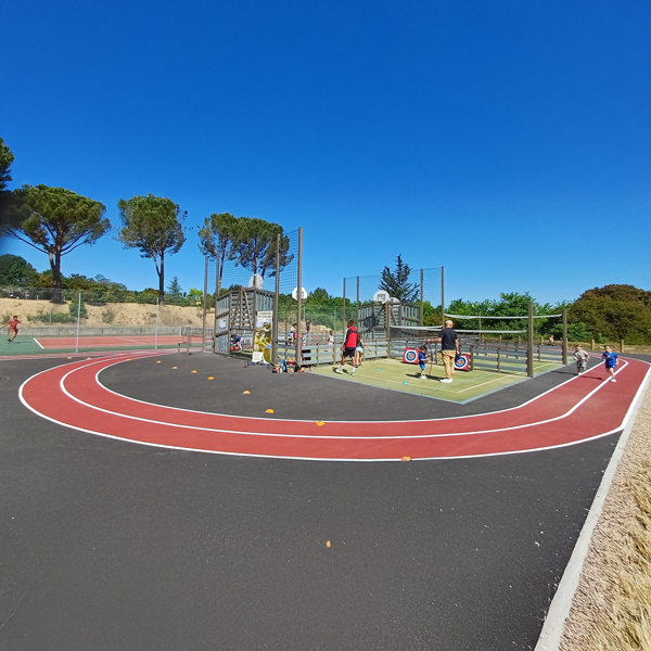 Equipement multisports et multi-terrains - Photo