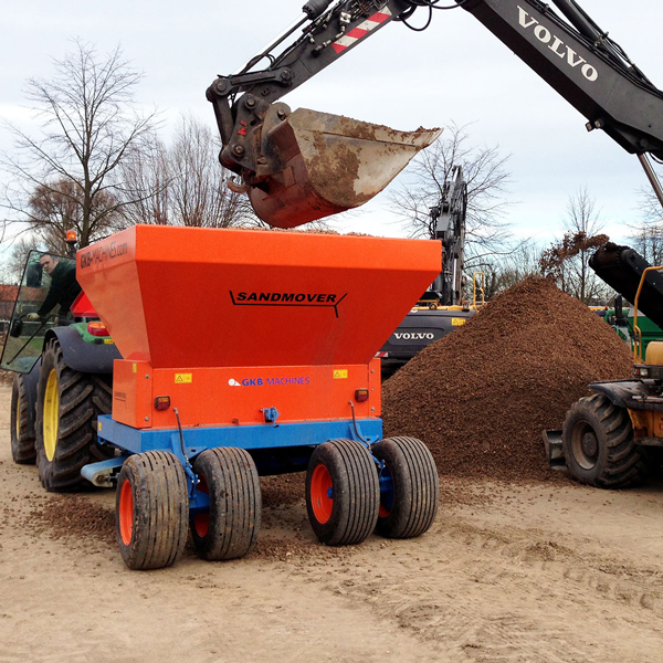 épandeur de sable / Sableuse GKB Sandspreader : sablage centrifuge