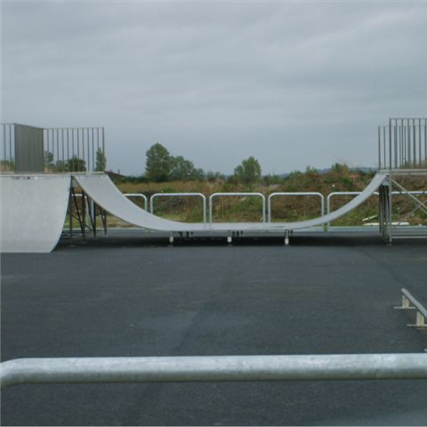 Soda Skatepark monobloc tout inox