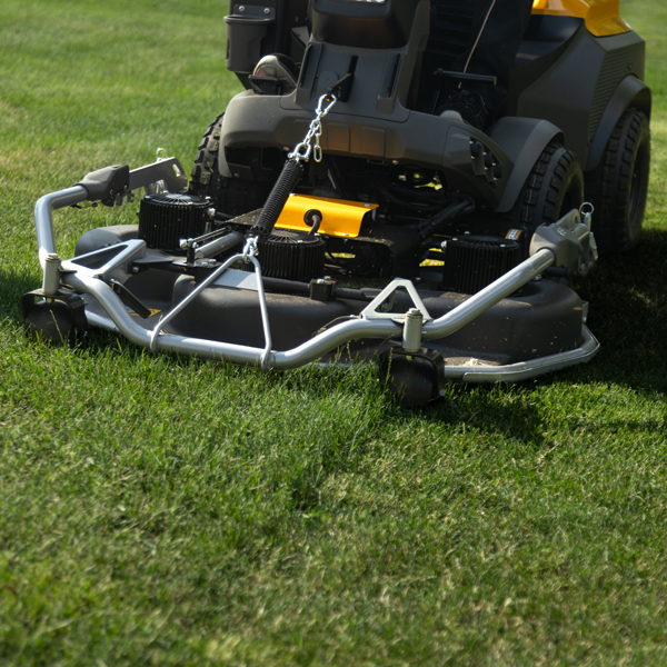 Tondeuse ePark Pro l’emblématique coupe frontale - Photo