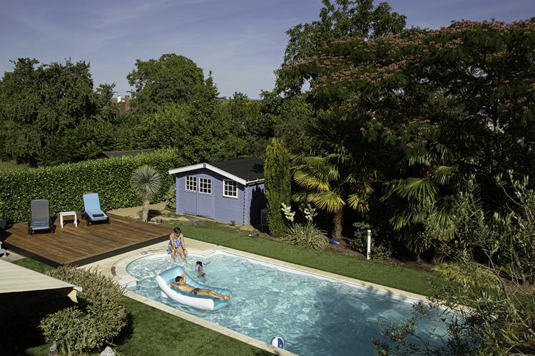 La terrasse mobile : ne plus choisir entre terrasse et piscine !